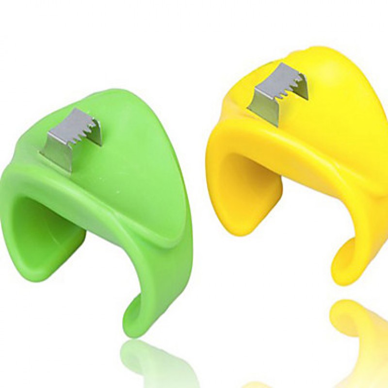 Plastic Corn Peeling Tool (Color Random)